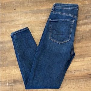 Like New American Eagle Super Hi-Rise Jegging